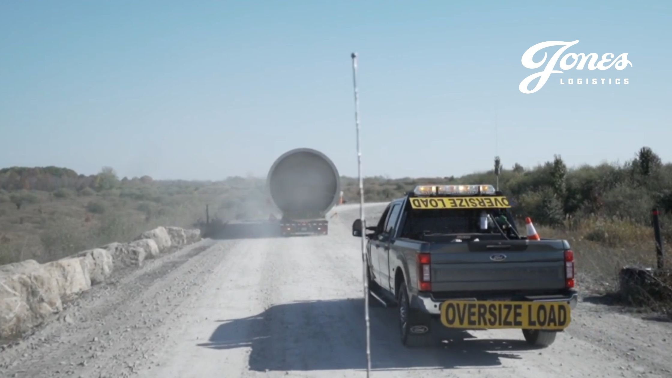 Learn everything about heavy haul shipping, from permits and equipment to safety and best practices for moving oversized freight efficiently.